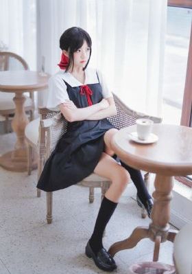 韩国女大学生的沙龙室_蓝光迅雷电影在线