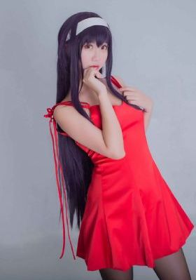 迷人的保姆观看_高清超清免费观看